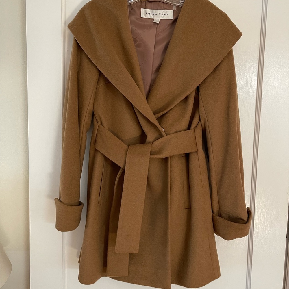 Gorgeous Trina Turk Wool & Cashmere Trench-style Coat. Size 4.